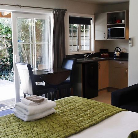 Cranford Cottages And Motel Christchurch Eksteriør billede